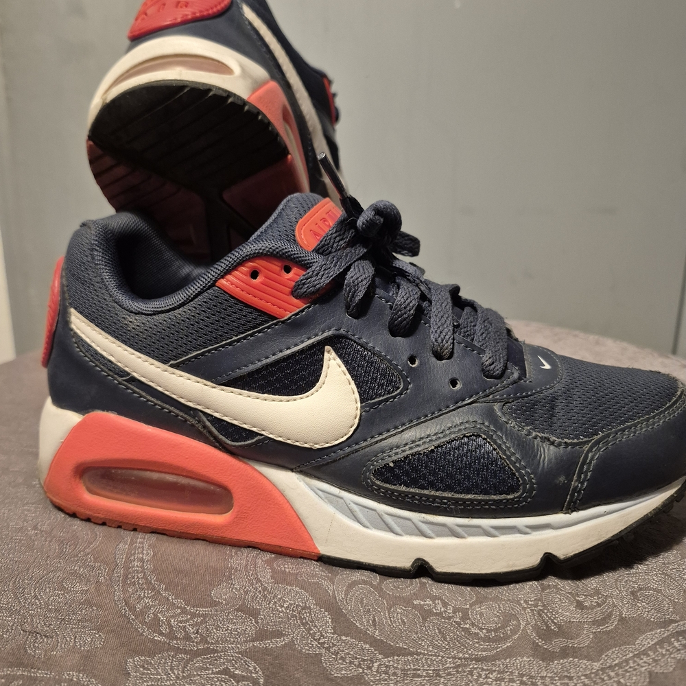 Nike Dark Blue and Coral Air MAX